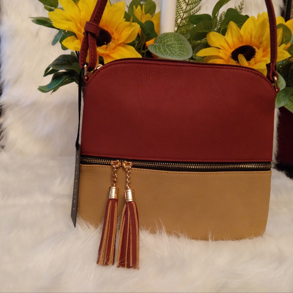 Monogrammable fashion crossbody bag with tassels